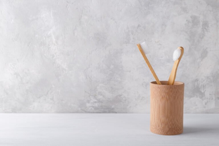 What Are the Things to Consider When Choosing a Toothbrush?