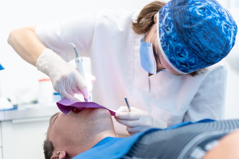 How to Overcome Dental Anxiety Before a Root Canal Treatment