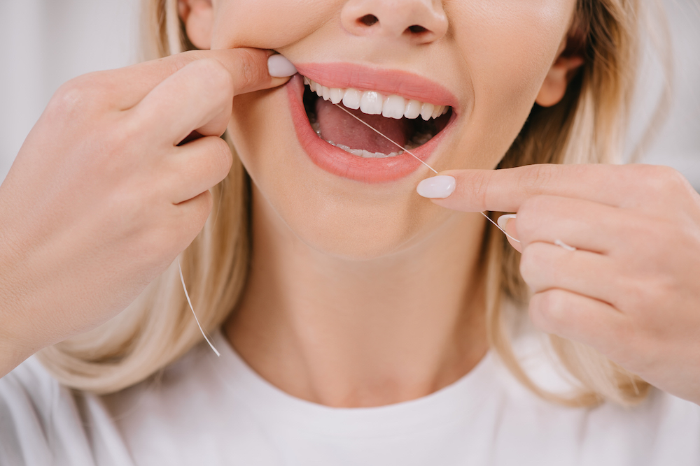 Everything you need to know about dental floss for oral hygiene